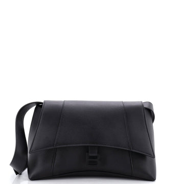 Downtown Soft Hourglass Shoulder Bag Leather Medium
